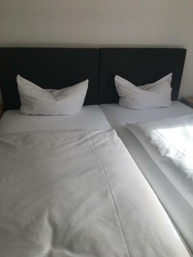 Hotel Zum Taunus Eppstein Ngoại thất bức ảnh