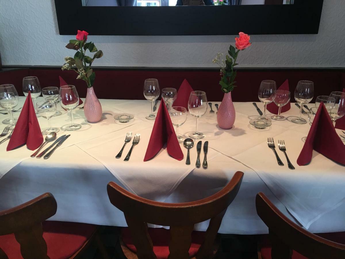 Hotel Zum Taunus Eppstein Ngoại thất bức ảnh