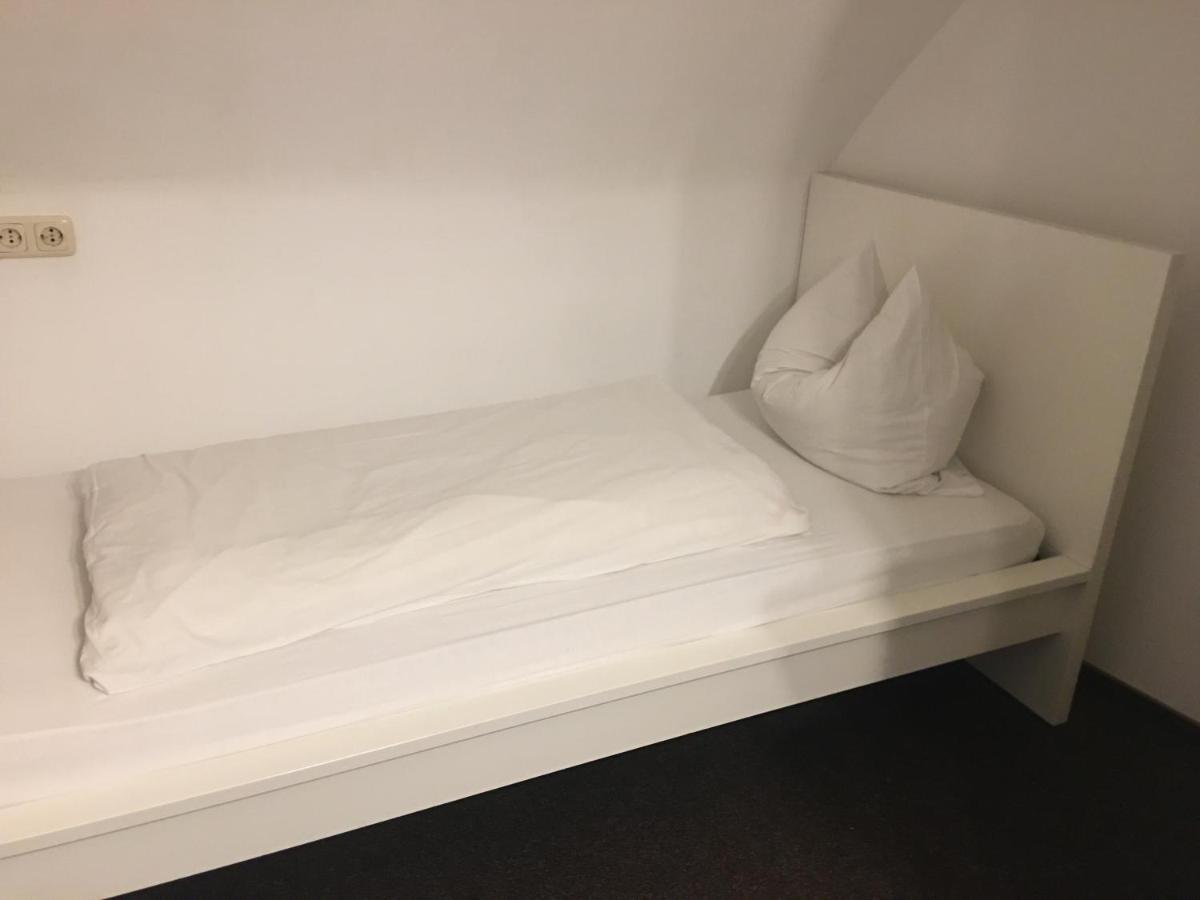 Hotel Zum Taunus Eppstein Ngoại thất bức ảnh